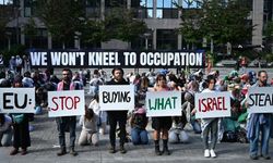 Küresel Sumud Filosu aktivistlerinden AB protestosu