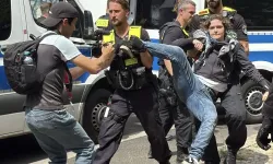 İsrail mühimmatı protestosuna polis baskısı