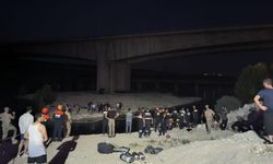 Fırat Nehri'nde mahsur kalan 26 kişi kurtarıldı