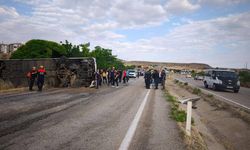 Kırıkkale'de yolcu otobüsü devrildi: 41 yaralı