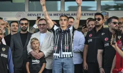 Trossard Beşiktaş için İstanbul'da