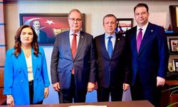 CHP Grup yönetimi Çerçeve Kanun Teklifini imzaladı