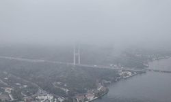 İstanbul Boğazı'nı yoğun sis kapladı