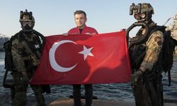 Bayraktar SAT ve SAS komandolarıyla bir arada