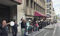Belçika'da gıda krizi boş tabaklarla protesto edildi