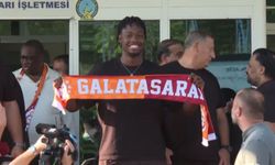 El Chadaille Bitshiabu, Galatasaray için İstanbul'a geldi