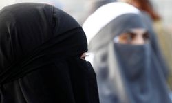 İspanya'nın Lleida kentindeki kamuya açık alanlarda burka ve nikap yasağı getirildi