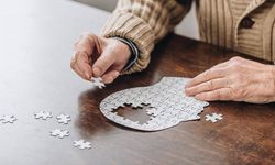 Dünyada her 3 saniyede bir kişiye demans tanısı konuluyor
