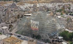 Kapadokya'da riskli peribacaları için restorasyon çalışması