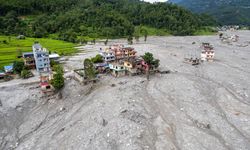 Nepal'deki selin ardından tünelde 9 gün mahsur kalan 2 işçi kurtarıldı