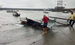 Düzce'de fırtına balıkçı barınağını vurdu: 7 tekne battı