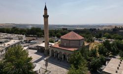 Depremde hasar gören 6 tarihi cami yarın yeniden ibadete açılacak