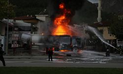 Denizli'de akaryakıt istasyonundaki tankerde yangın