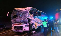 Edirne'de tur otobüsüyle tır çarpıştı: 10 kişi yaralandı