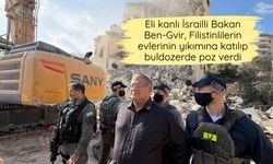 Eli kanlı İsrailli Bakan Ben-Gvir, Filistinlilerin evlerinin yıkımına katılıp buldozerde poz verdi