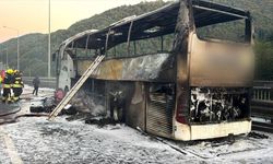 Anadolu Otoyolu'nda seyir halindeki yolcu otobüsünde yangın çıktı