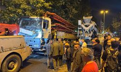 İstanbul'da beton pompası 7 araca çarptı