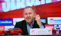 Sergen Yalçın'ın milli takımdaki ilk hedefi Emirhan Topçu