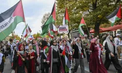 Berlin'de savaşa karşı gösteri
