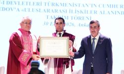 Hacettepe’den Türkmenistan liderine fahri doktora