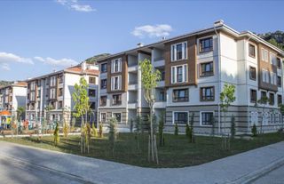 Devletten deprem bölgesinin en küçük hak sahibine yeni yuva