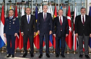 Kurtulmuş'tan Türkiye'nin NATO Daimi Temsilciliğine ziyaret