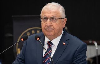 Bakan Güler'den şehit ailelerine taziye ziyareti