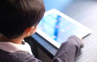 RTÜK'ten ebeveynler için siber zorbalığı tanıma rehberi