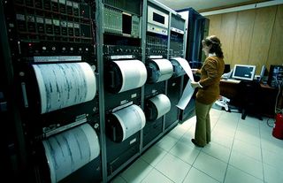 Sındırgı'daki 6,1'lik depremin ardından artçı sayısı 30 bine yaklaştı