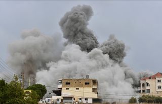 İsrail, Lübnan'a topçu saldırıları düzenledi