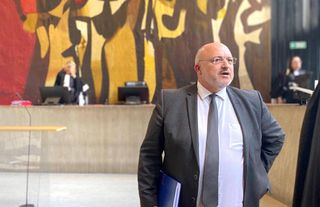 Fransa'da belediye başkanı yolsuzluk nedeniyle görevden uzaklaştırıldı