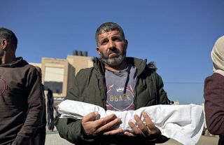 İsrail'in Gazze'deki saldırılarında can kaybı 71 bin 455'e yükseldi