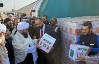 Türkiye'nin "24. İyilik Treni" Afganistan'da