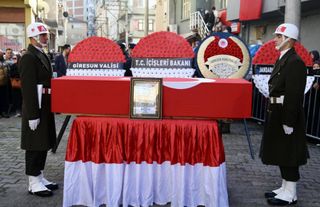 Rahatsızlanarak vefat eden askerimiz Giresun'da toprağa verildi