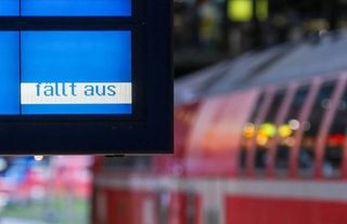 Almanya'da terör örgütü YPG/SDG yandaşları günlük hayatı sabote ediyor