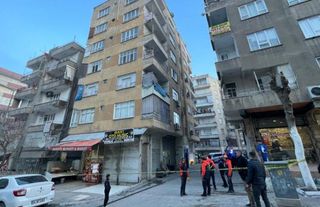 Şanlıurfa'da bir bina tedbiren boşaltıldı