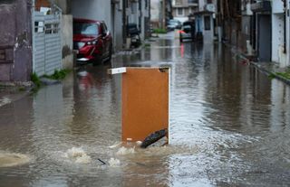 İzmir'e 44 günde geçen yılın toplamından fazla yağış düştü