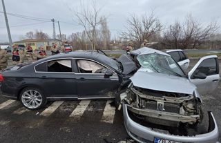 Bingöl'de iki otomobil çarpıştı: 2 ölü, 4 yaralı