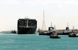 Gazze'de ateşkes sonrası Süveyş Kanalı'nın gelirlerinde artış