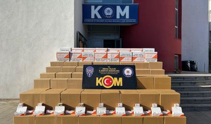 Adana'da kamyonette 2 milyon 350 bin makaron ele geçirildi