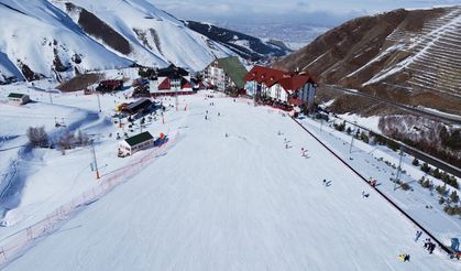 Palandöken'de konaklayanlar otellerindeki yangın tedbirlerini değerlendirdi