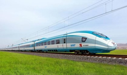 Türkiye'nin ilk hızlı treni saatte 225 kilometre hıza ulaştı