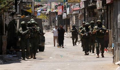 İsrail: Kısıtlamalar 18 Mart'a kadar sürdürecek