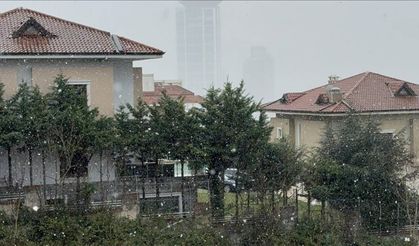 İstanbul'da beklenen kar yağışı başladı