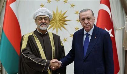 Başkan Erdoğan Umman Sultanı ile görüştü