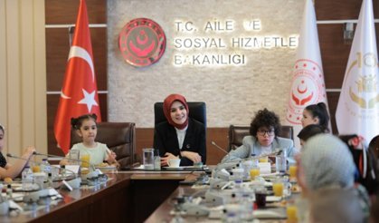 Bakan Göktaş şehit ve gazi çocuklarını ağırladı