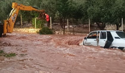 Adana'da sel felaketi! 1 kişi öldü