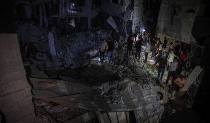 İsrail Şati Mülteci Kampı’nı vurdu