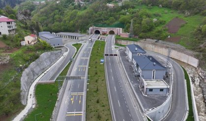 Zigana Tüneli'ni üç yılda 5 milyondan fazla araç kullandı