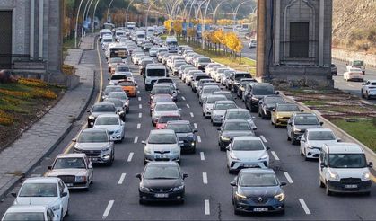 Trafikteki araç sayısı 207 bin 508 arttı